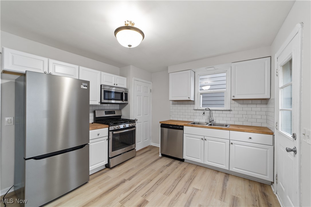 Mamie E Wright - Residential