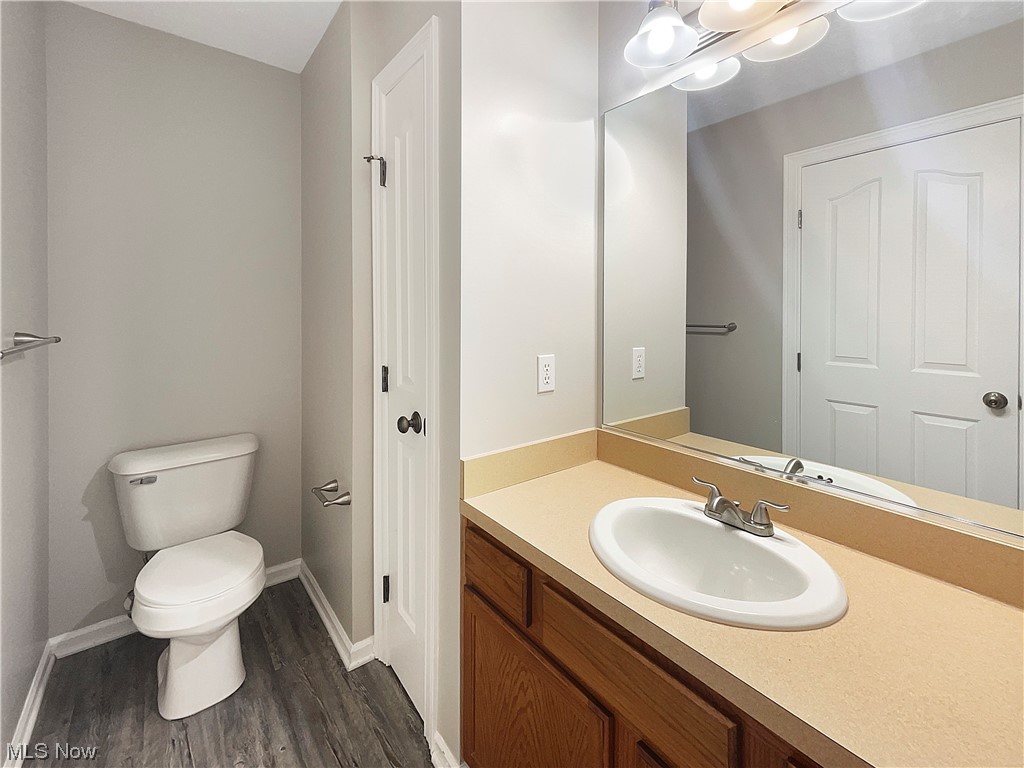 Falls Pointe Clstrs Ph 01-B3-B - Residential