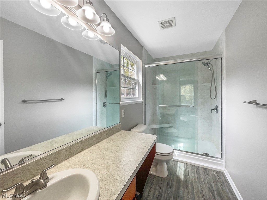 Falls Pointe Clstrs Ph 01-B3-B - Residential