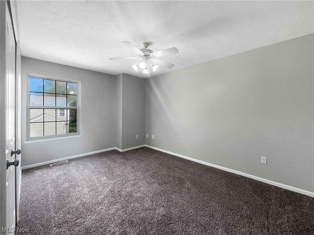 Falls Pointe Clstrs Ph 01-B3-B - Residential