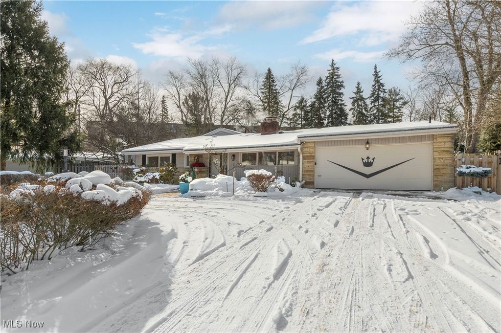 Photo of 2660 Ramsay Road, Beachwood, OH 44122 (MLS # 5183524)