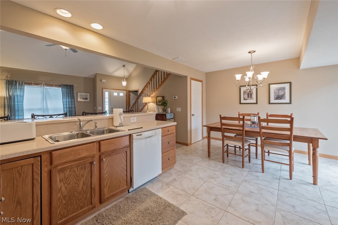 Stonebridge Condos Ph 03 - Residential