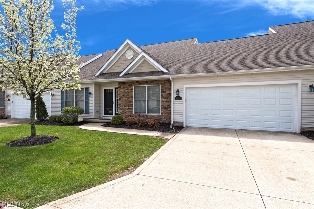 Stonebridge Condos Ph 03 - Residential