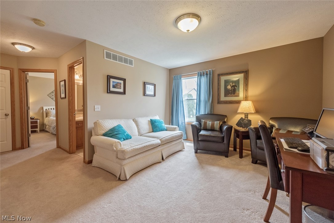 Stonebridge Condos Ph 03 - Residential