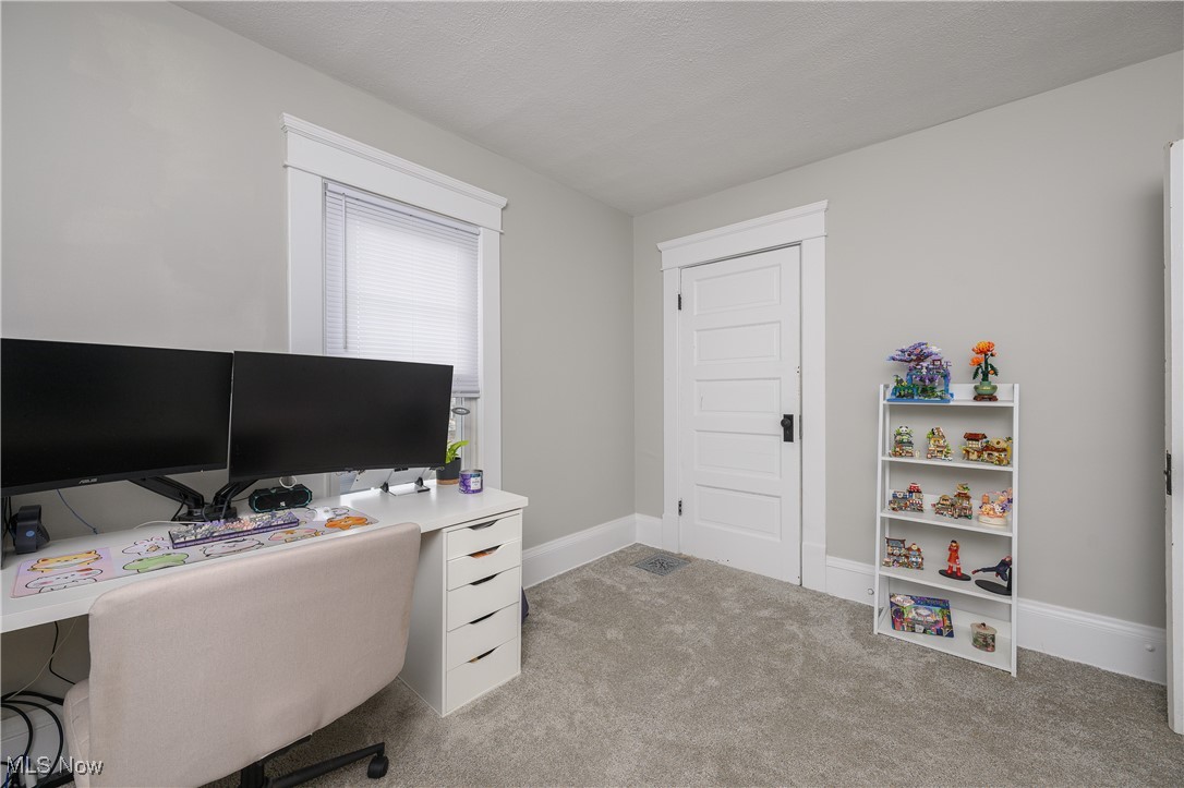 453 2nd Street, New Philadelphia, Ohio image 22