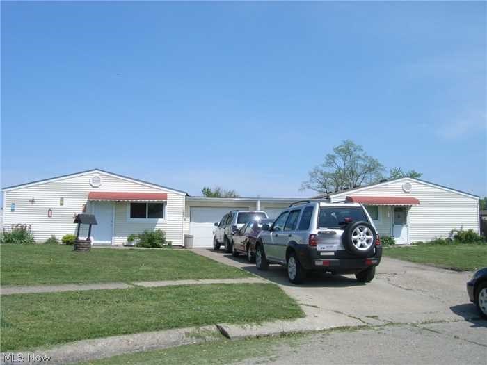 First floor living at it's finest. Don't miss an opportunity to own real estate with this Ranch style home. Efficient first floor plan, large living room, spacious dinning room area, three bedrooms, one car attached garage, over sized lot and so much more!