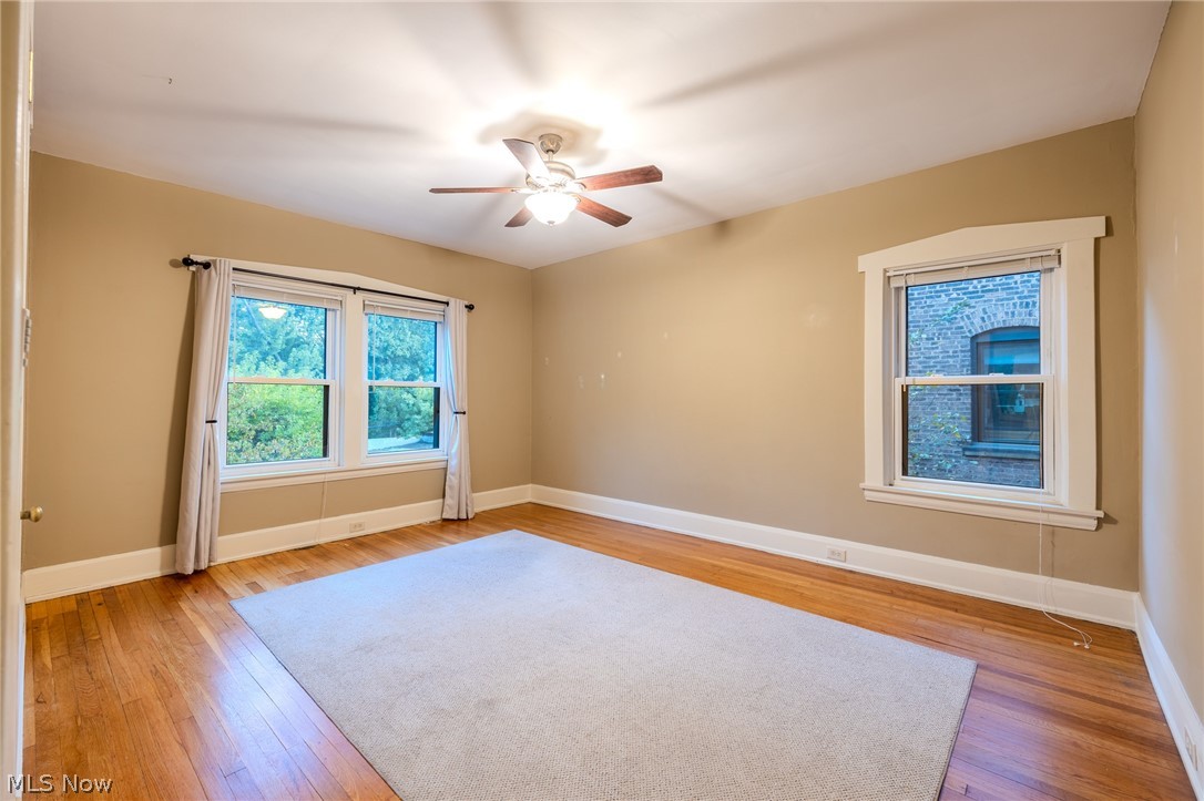 Reindeer Condo - Residential