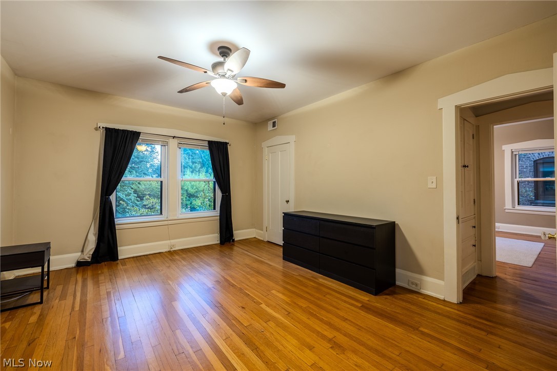 Reindeer Condo - Residential