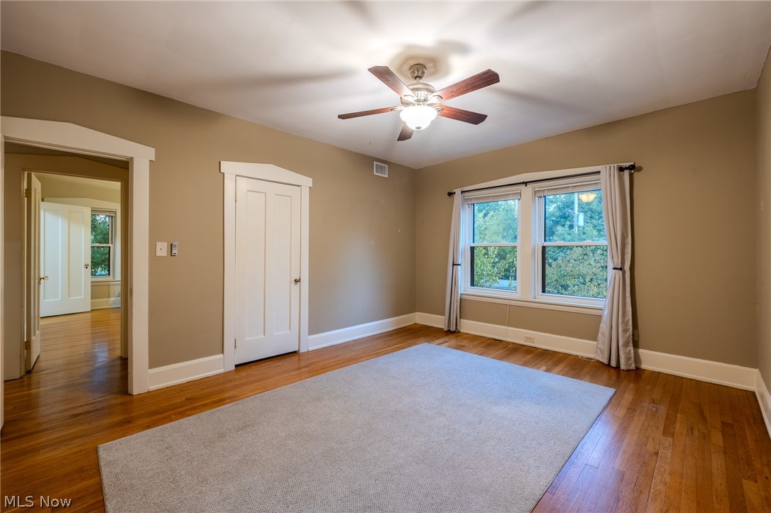 Reindeer Condo - Residential