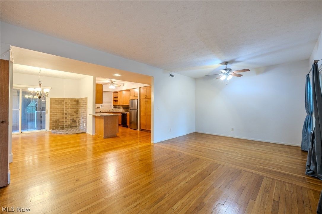 Reindeer Condo - Residential