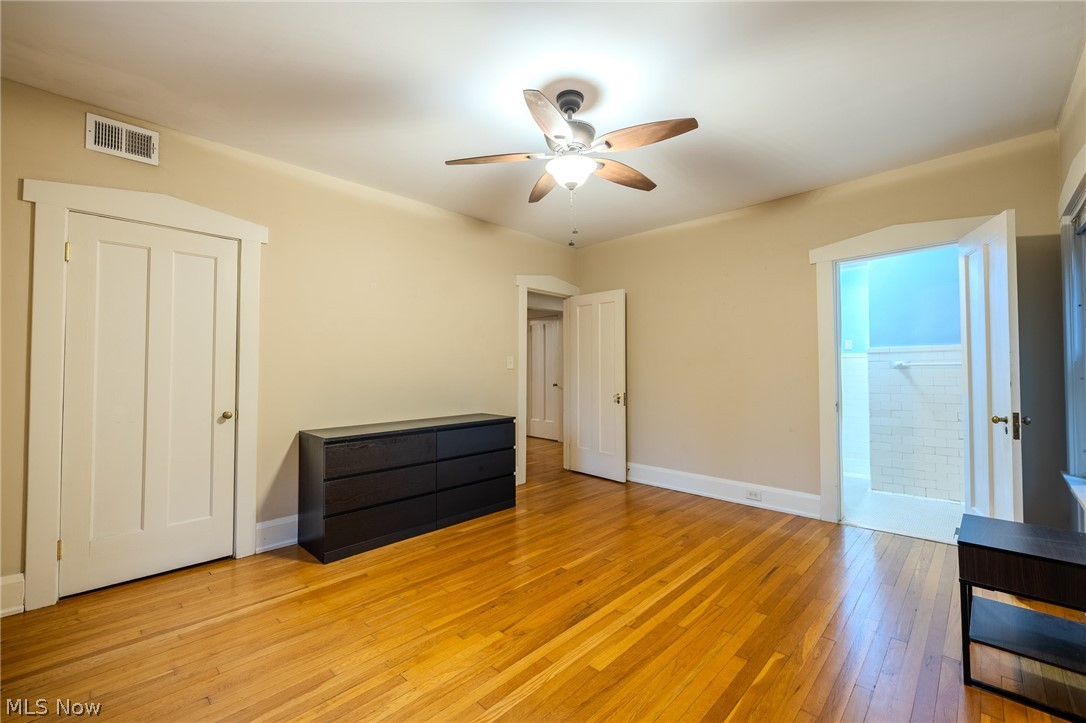 Reindeer Condo - Residential