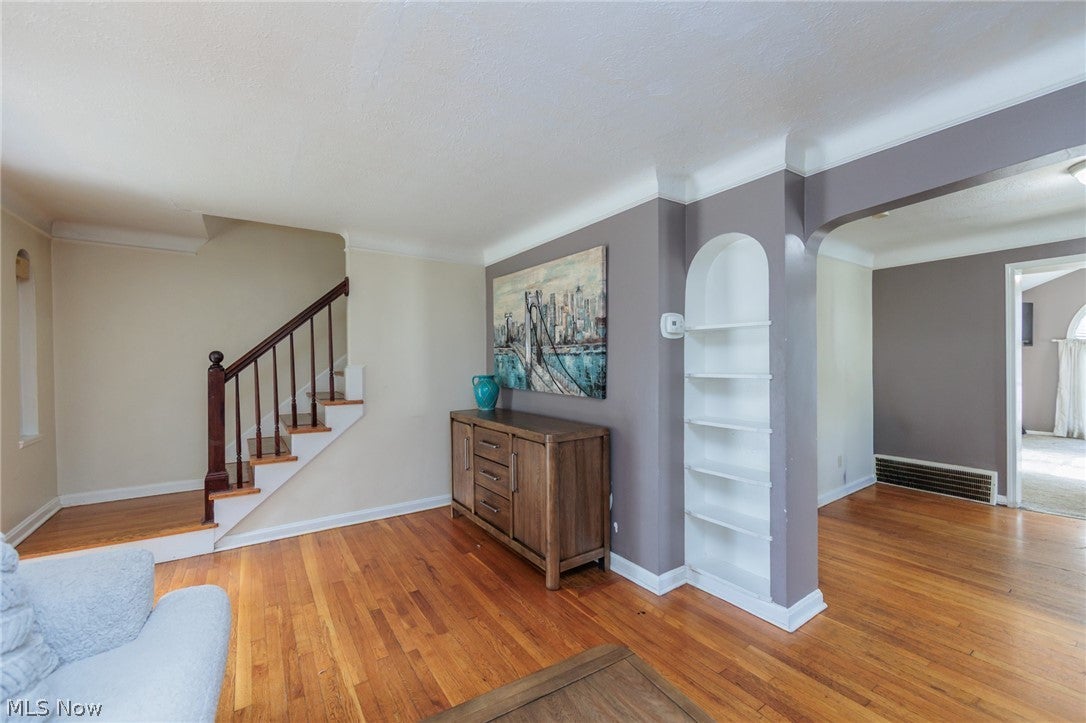 4042 Ellison Road