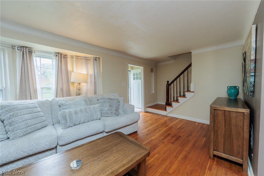 4042 Ellison Road