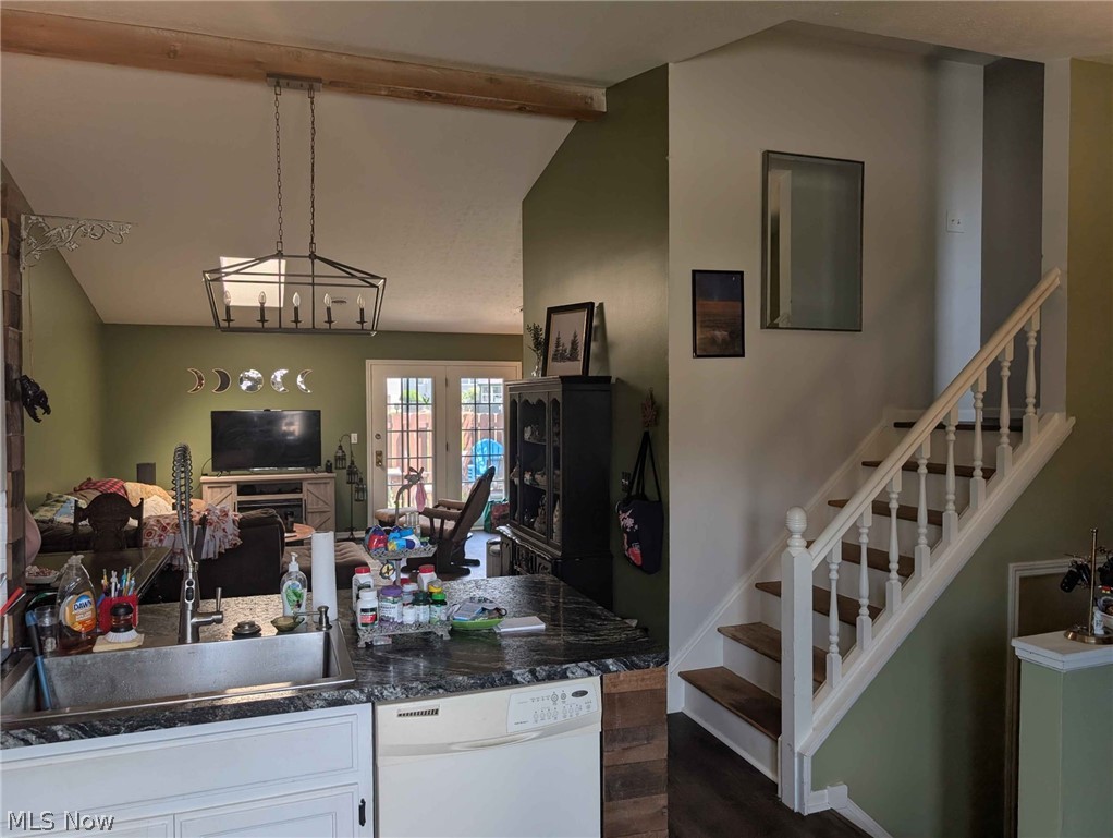 5279 Creekside Boulevard P-12