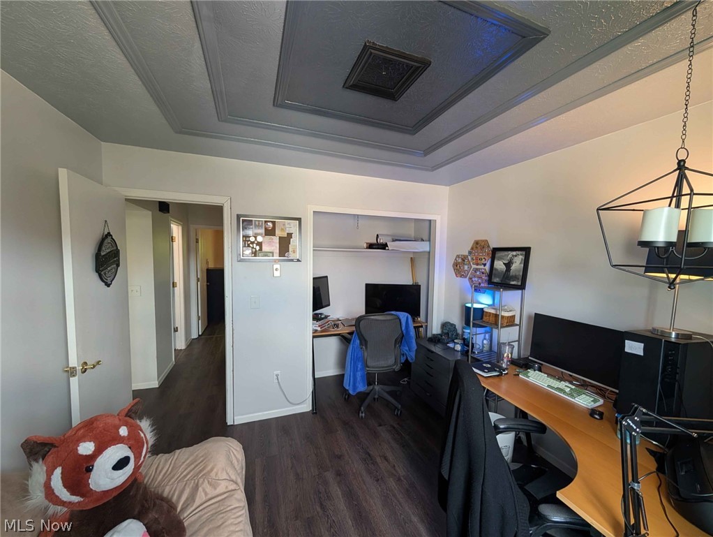 Creekside Vill - Residential