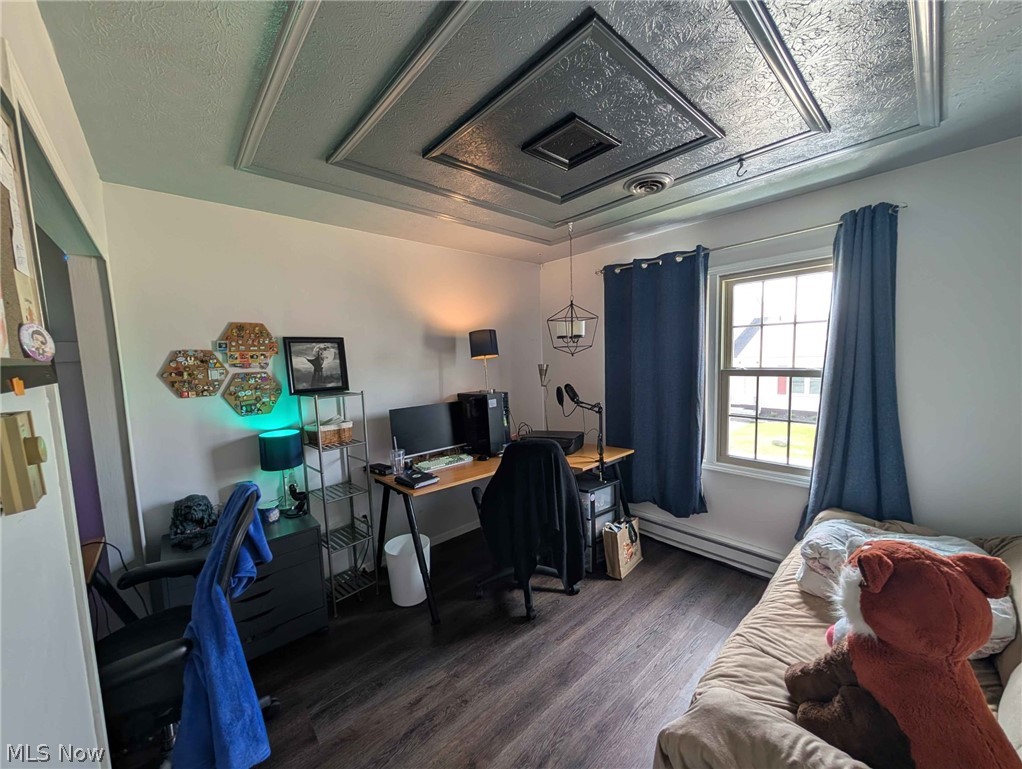 Creekside Vill - Residential