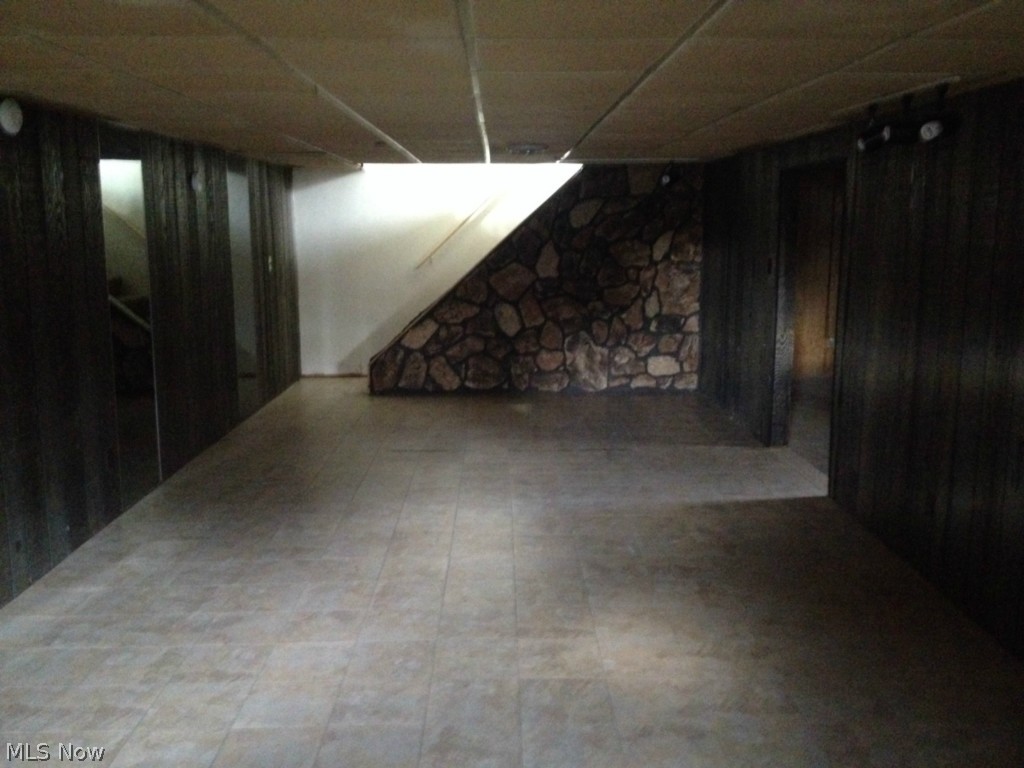 Cresthaven 05 - Residential