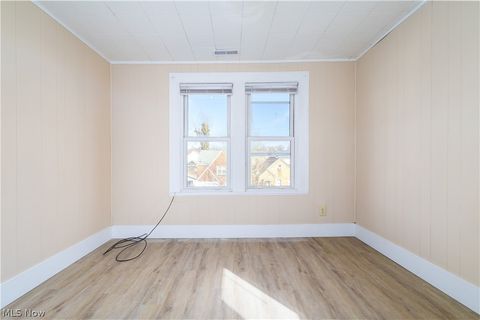 Tiny photo for 263 Hollywood Boulevard, Steubenville, OH 43952 (MLS # 5186141)