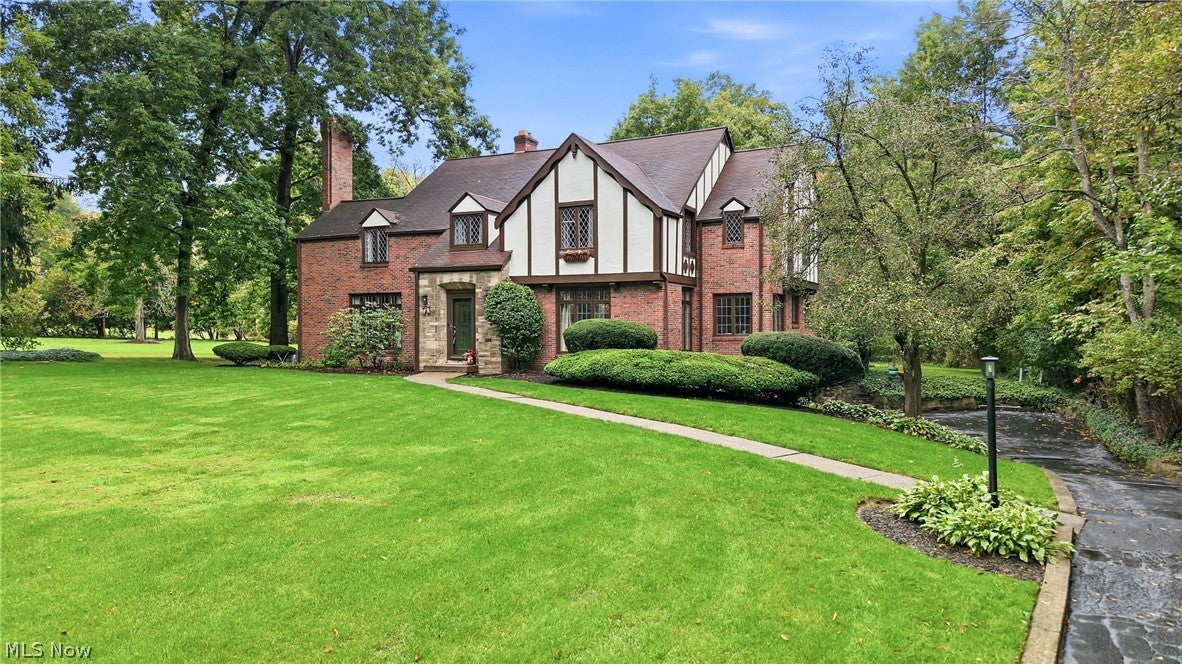 1000 Colonial Drive