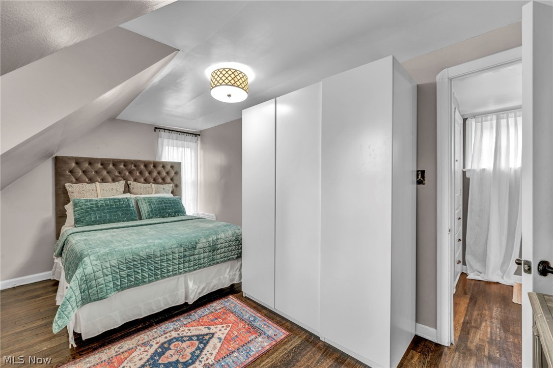 W H Lucas Cos Lakeview Road S - Residential