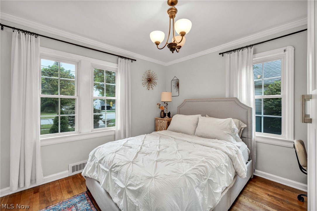 W H Lucas Cos Lakeview Road S - Residential