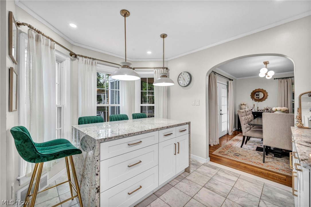 W H Lucas Cos Lakeview Road S - Residential