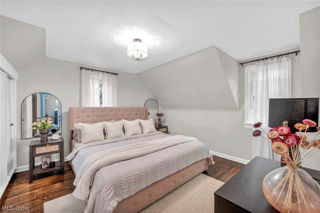 W H Lucas Cos Lakeview Road S - Residential