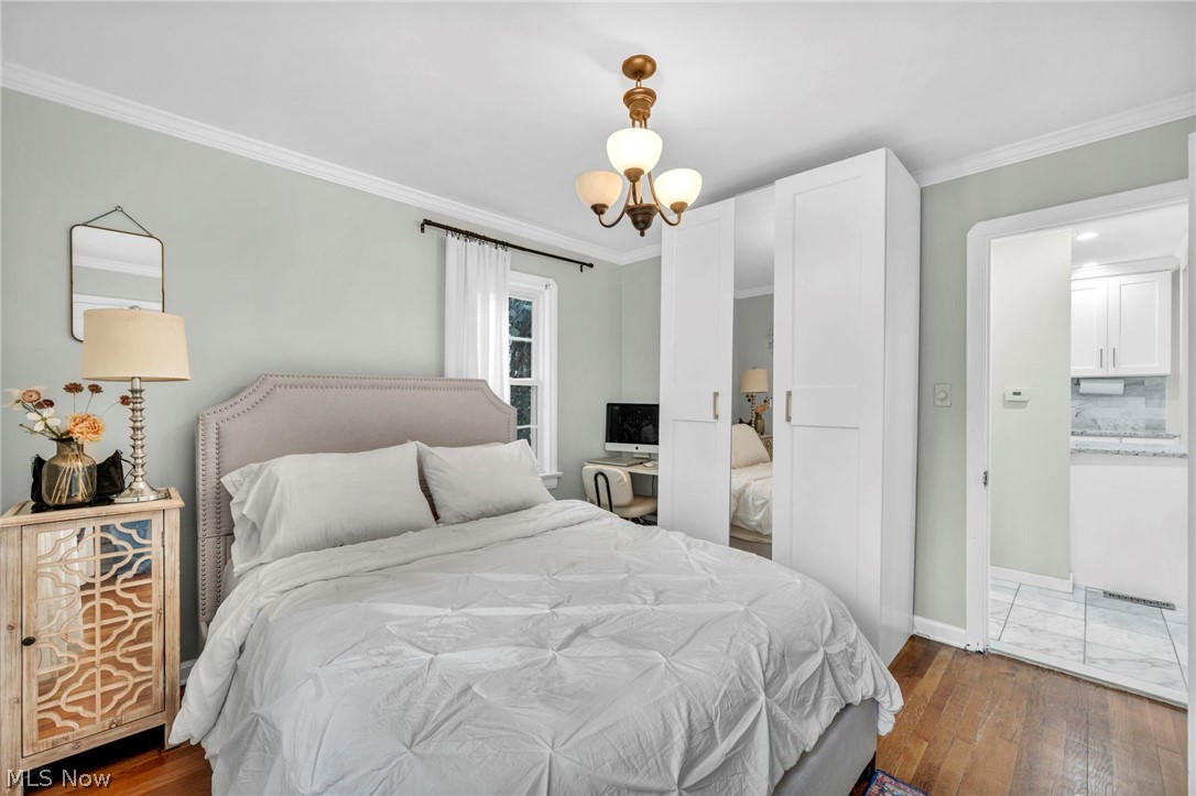 W H Lucas Cos Lakeview Road S - Residential