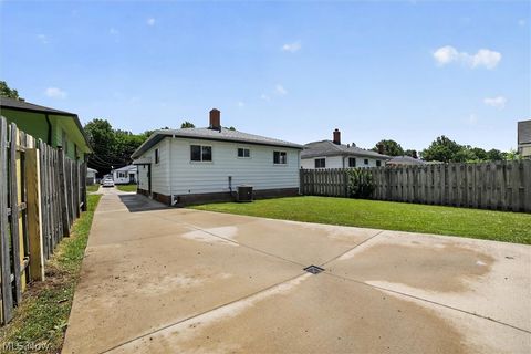 Tiny photo for 4668 Beechgrove Avenue, Garfield Heights, OH 44125 (MLS # 5220087)