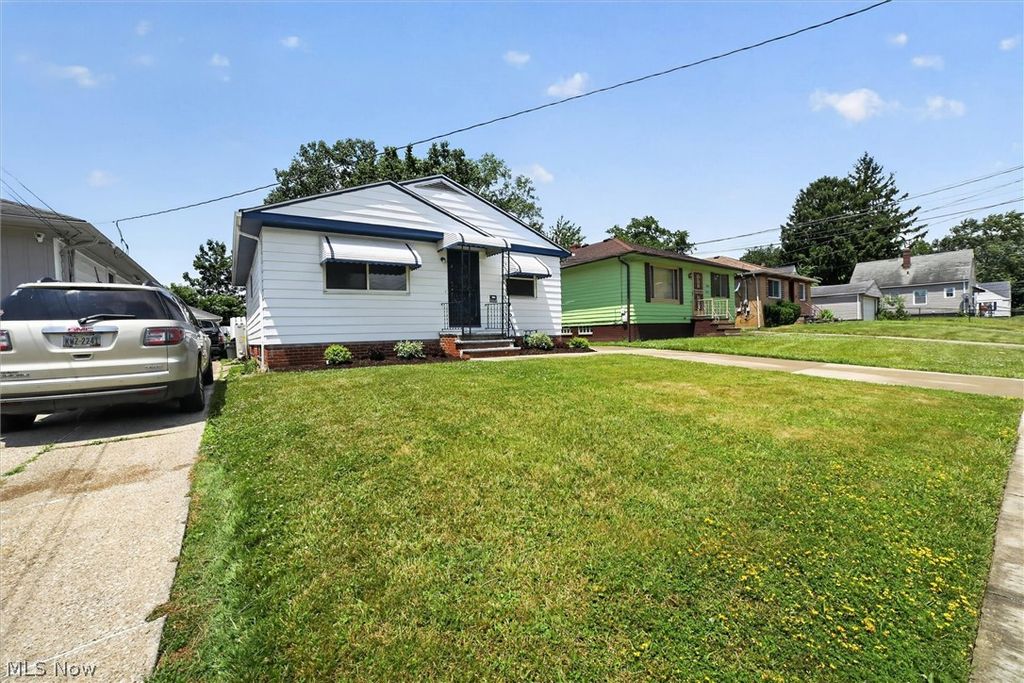 Photo of 4668 Beechgrove Avenue, Garfield Heights, OH 44125 (MLS # 5220087)