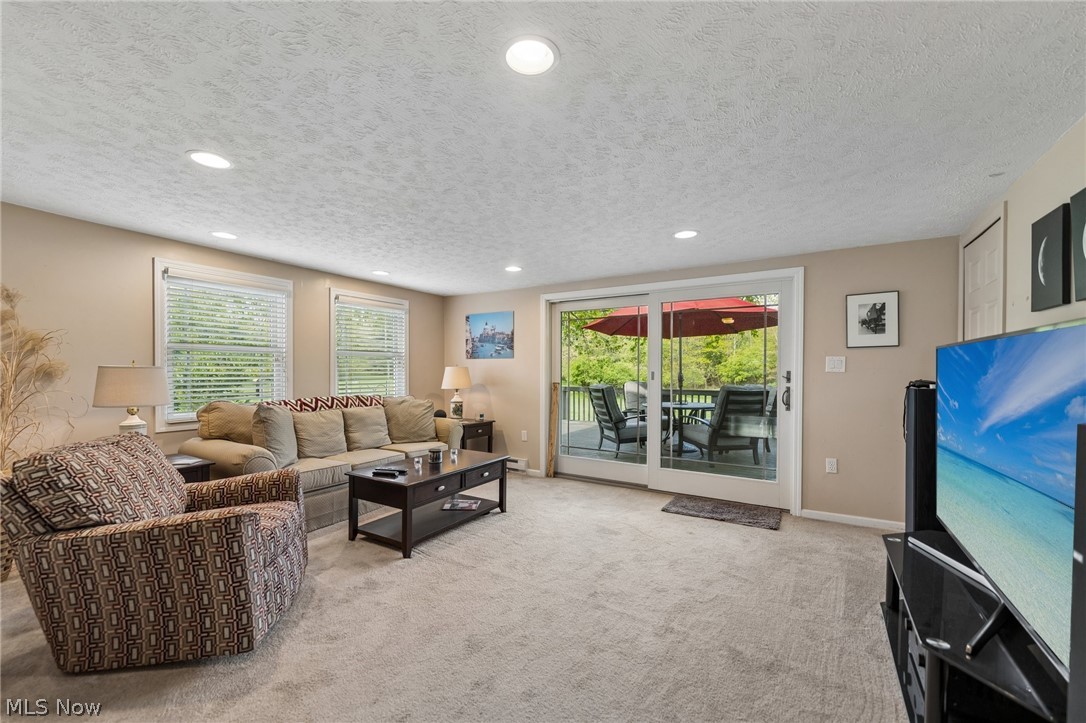 111 Leaview Lane