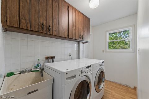 Tiny photo for 111 Leaview Lane, Chagrin Falls, OH 44022 (MLS # 5210421)