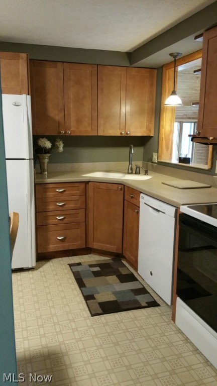 Aurora Shores - Residential