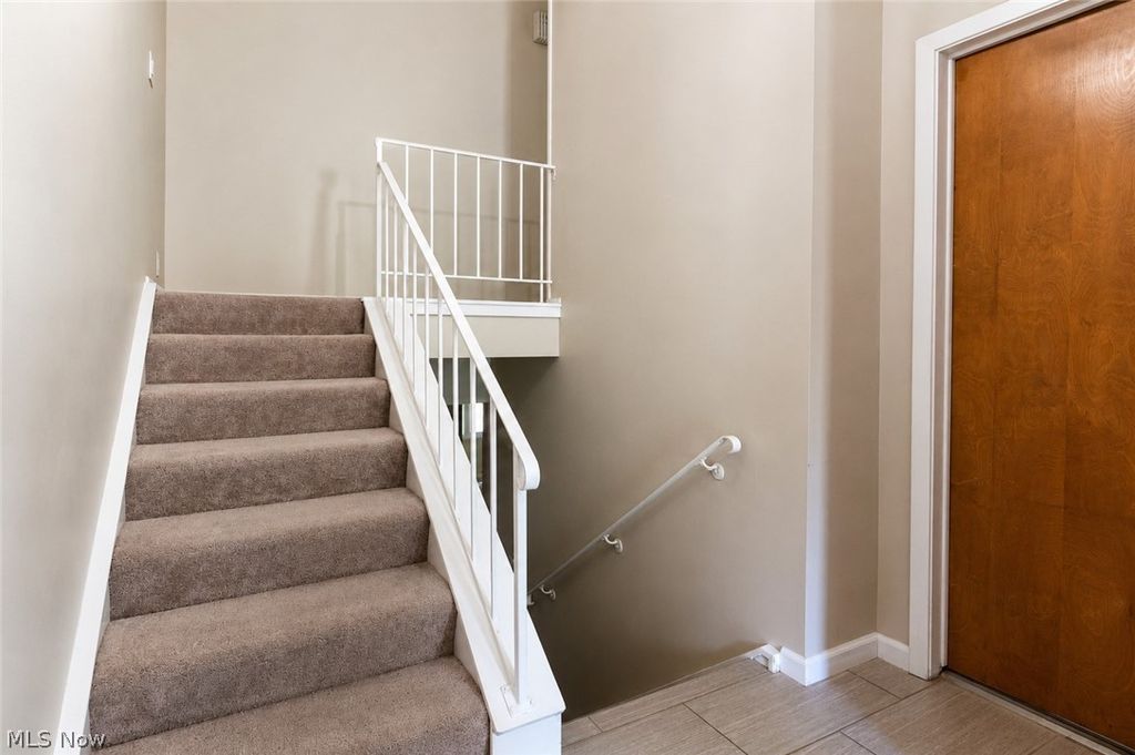 Photo of 18251 Glencreek Lane, Strongsville, OH 44136 (MLS # 5209148)