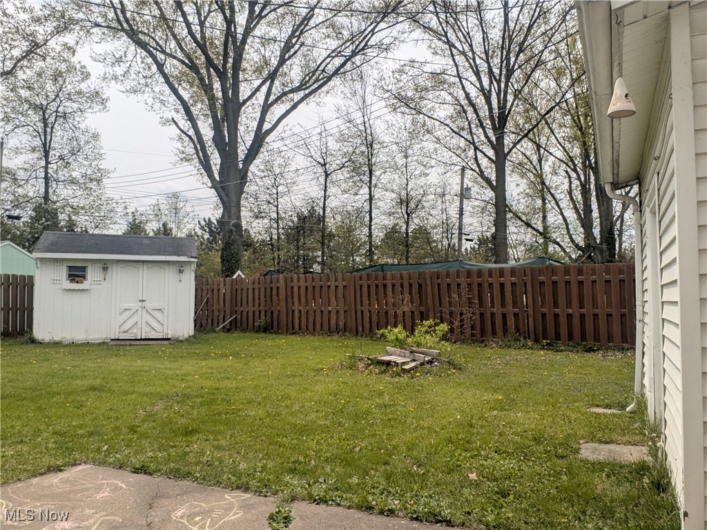 4222 Kenyon Court, Lorain, Ohio image 6