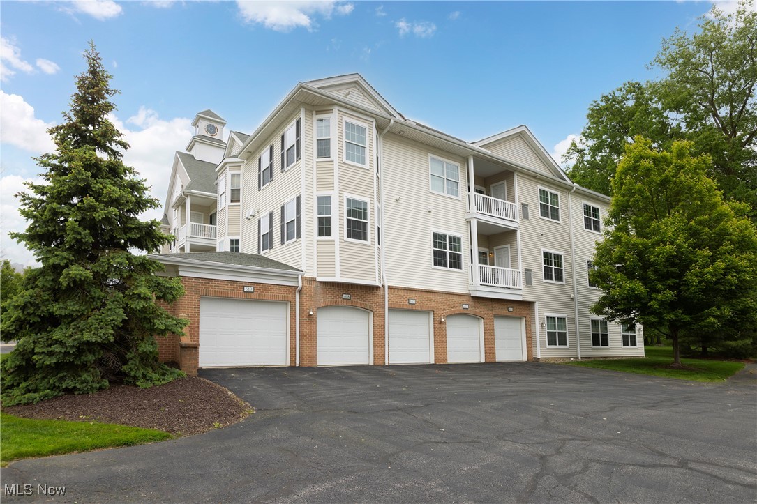 610 Aqua Marine Boulevard, Avon Lake, Ohio image 30
