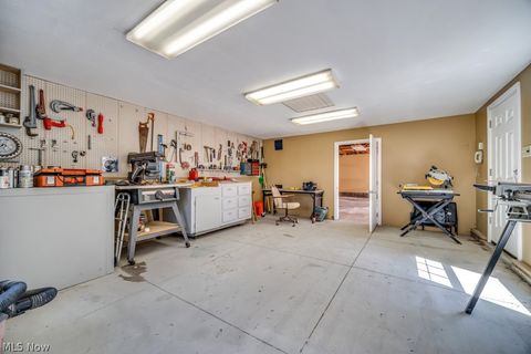 Tiny photo for 324 W State Street, Barberton, OH 44203 (MLS # 5202566)