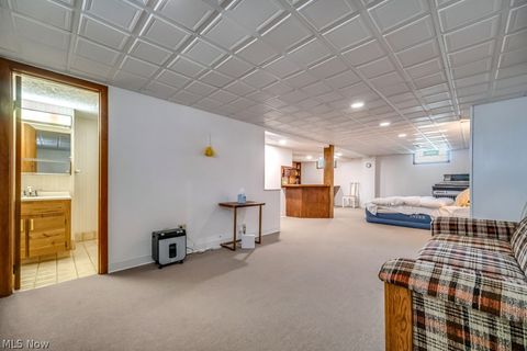 Tiny photo for 324 W State Street, Barberton, OH 44203 (MLS # 5202566)