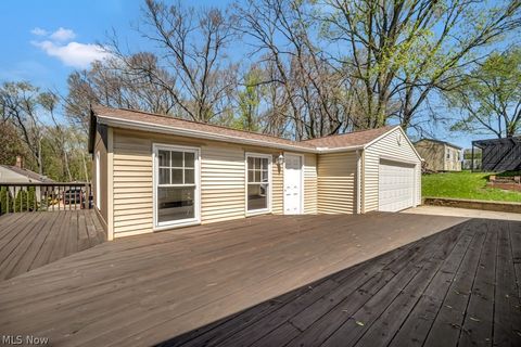 Tiny photo for 324 W State Street, Barberton, OH 44203 (MLS # 5202566)