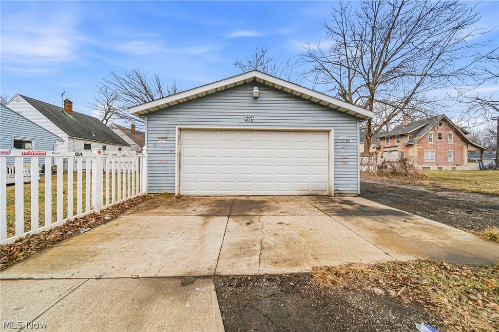 Photo of 14609 Hale Avenue, Cleveland, OH 44110 (MLS # 5190248)