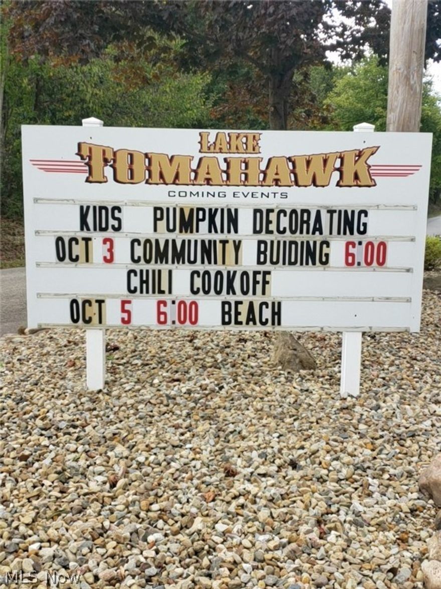 Looking for a place to have a summer retreat ..look no further.  This secret gem called Lake Tomahawk is everything you see in the movies and wished you could find. Featuring a 150 acre lake with a sandy beach and picnic pavilion is perfect for boating and relaxing. There is no time to get bored here with a children's playground, tennis courts, shuffle board, volleyball, sandy beach and stocked lake. That's not all there are family activities such as pumpkin painting, chili cook-off, forth of July celebration and a wonderful little store with the best take out food around! Nature at it's finest surrounds the lake and the beautiful homes in the area.
Selling as is.  Buyer responsible for performing their due diligence