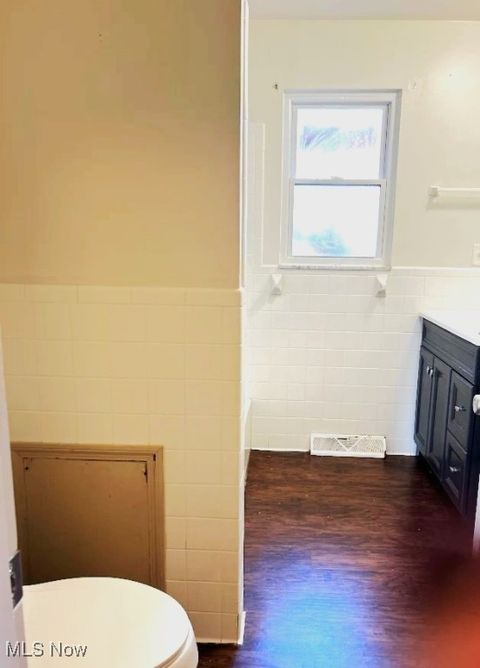 Tiny photo for 20 E 36th Street, Shadyside, OH 43947 (MLS # 5179644)