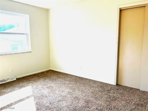 Tiny photo for 20 E 36th Street, Shadyside, OH 43947 (MLS # 5179644)