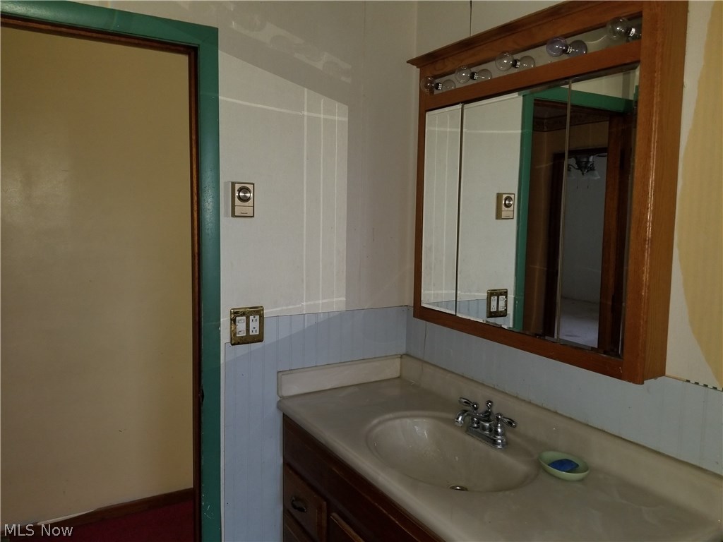 Crestmont Estate - Residential