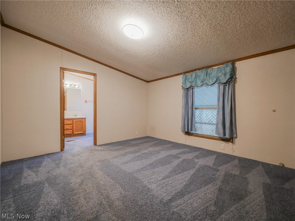 Twin Lakes Mobile Home Park - Residential