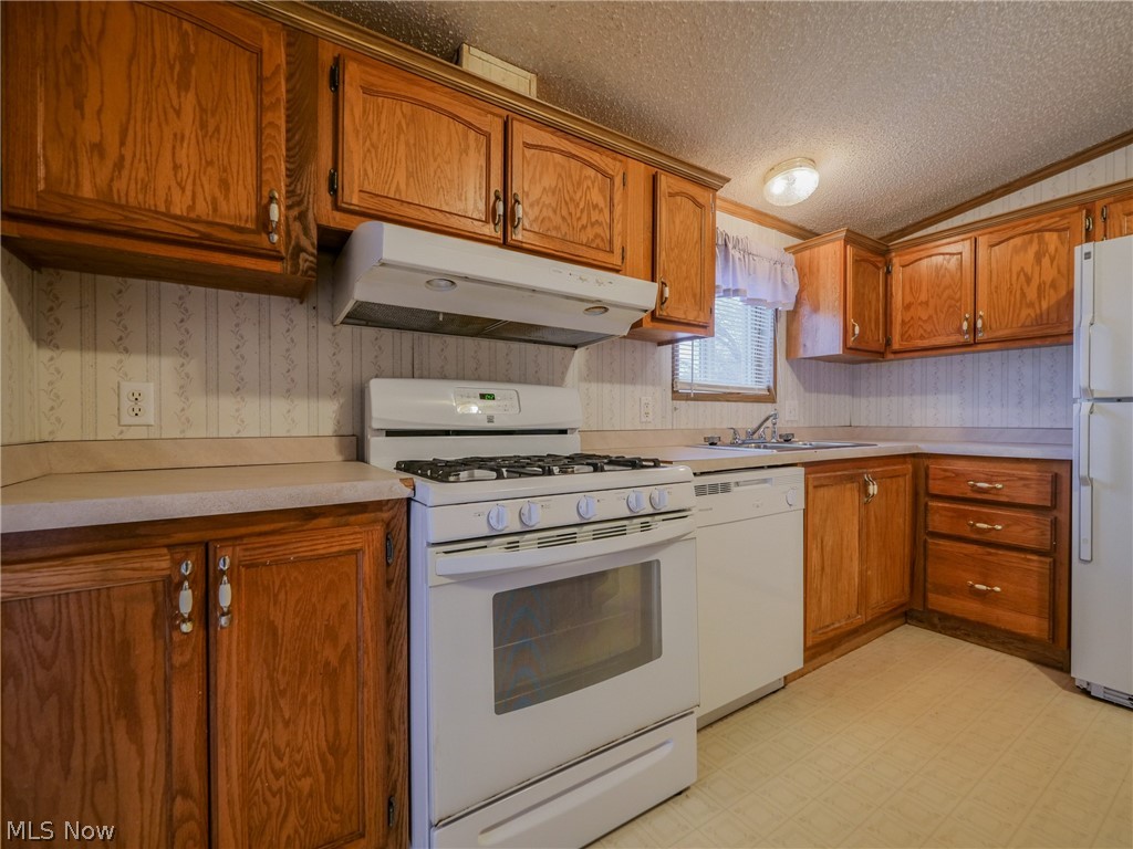 Twin Lakes Mobile Home Park - Residential