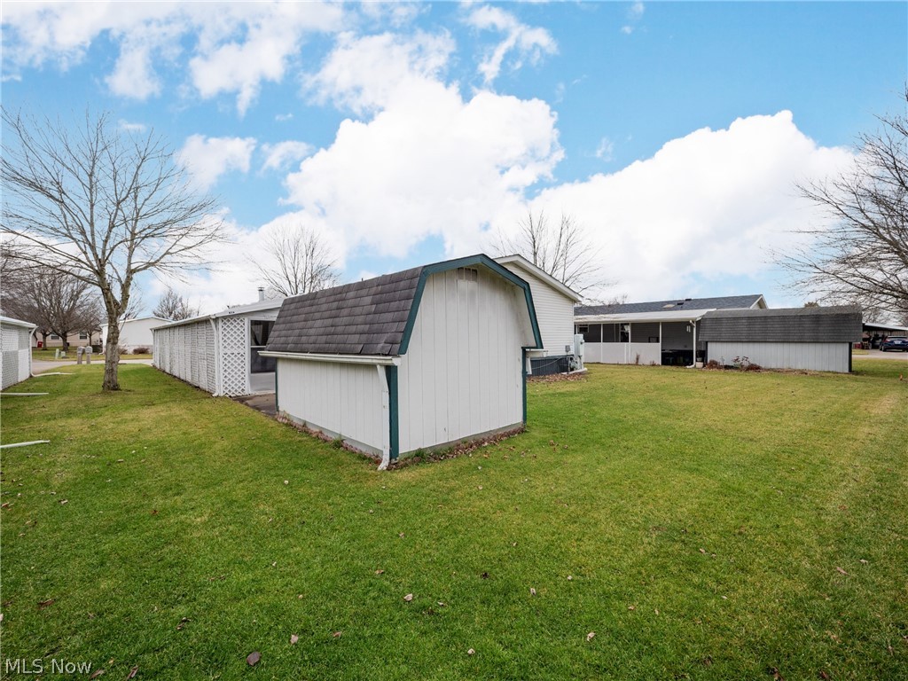 Twin Lakes Mobile Home Park - Residential