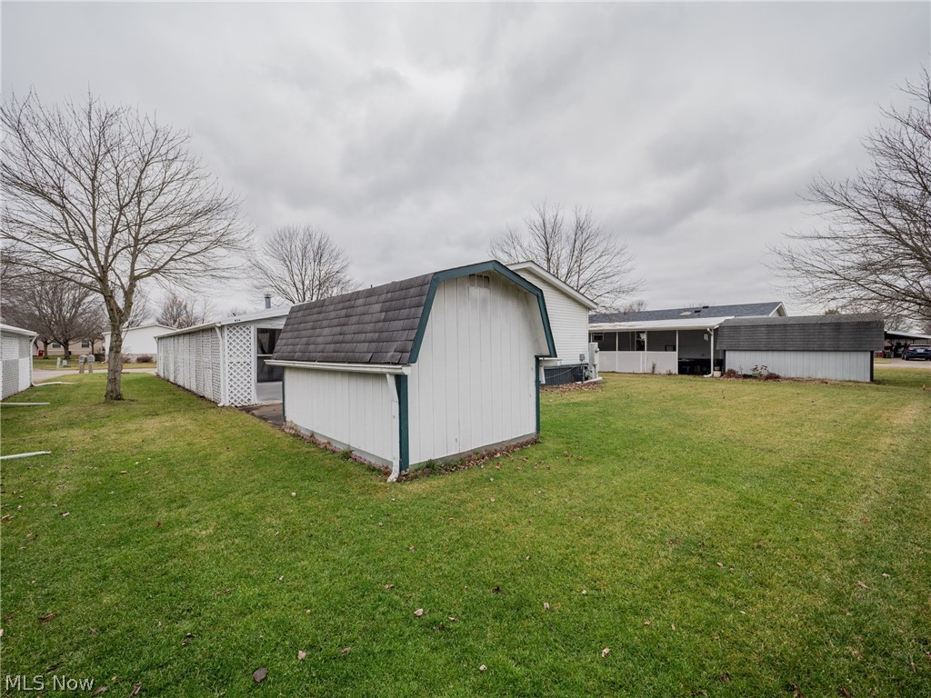 Twin Lakes Mobile Home Park - Residential