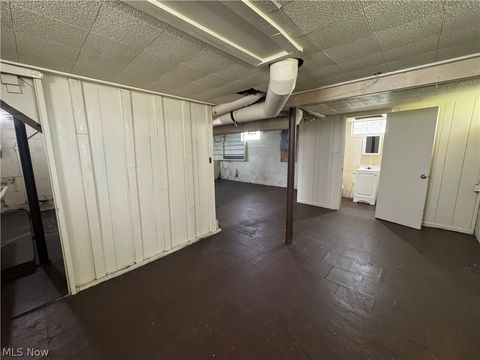 Tiny photo for 960 Jason Avenue, Akron, OH 44314 (MLS # 5221744)