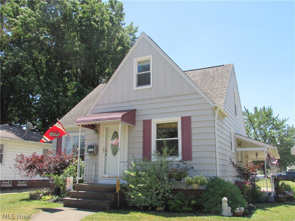 Just walk-in and you will fall in love with this newly updated and meticulously cared for 4 Bedroom & 2 Full Bath Cape Cod home. Each room is warm and welcoming starting with the Living Room featuring gleaming hardwoods and a light pleasing decor. Spacious eat-in Kitchen with laminate flooring. Beautiful recently remodeled main bathroom with Quartz counter tops, ceramic tile flooring, new fixtures, and all glass walk-in shower. Gorgeous newly refinished hardwood floors on the first floor and new carpeting upstairs. Large (17 x 11) bedroom upstairs with great closet space and an additional bedroom upstairs that would make a comfortable, private office or nursery.
Freshly painted throughout with pleasing neutral decor. All new Windows (2015), lighting fixtures and ceiling fans. Finished basement with Family Room, Workshop/Utility area, and Glass Block windows. Large 2 Car Detached Garage. Fenced Yard with outdoor Patio for relaxing. All appliances stay (except washer and dryer). Beaut